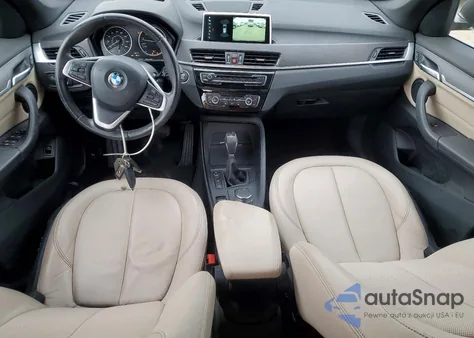 2018 BMW X1 xDrive28I z USA, uszkodzony, nr VIN WBXHT3C38J5L24550